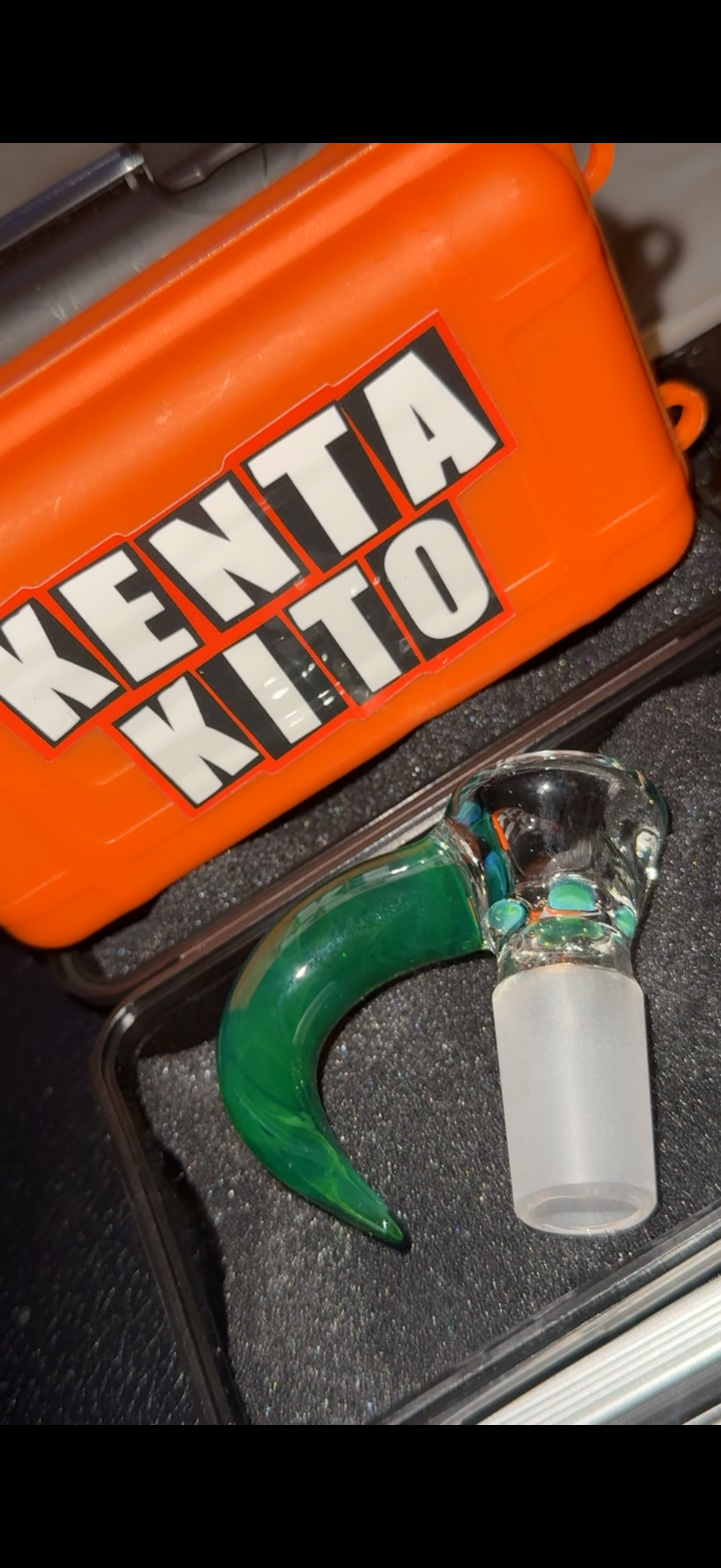 4 hole 18mm bowl by Kenta Kito