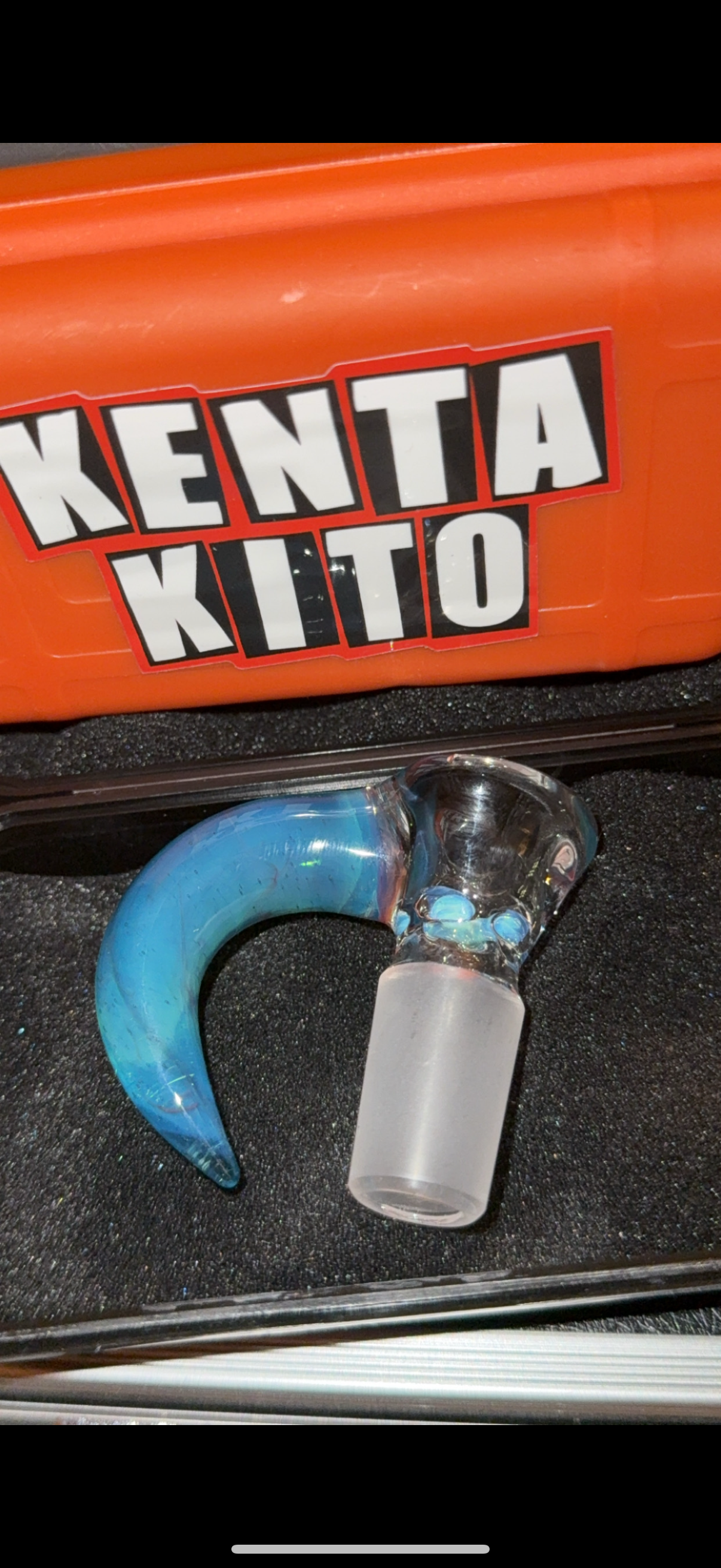 4 hole 18mm bowl by Kenta Kito