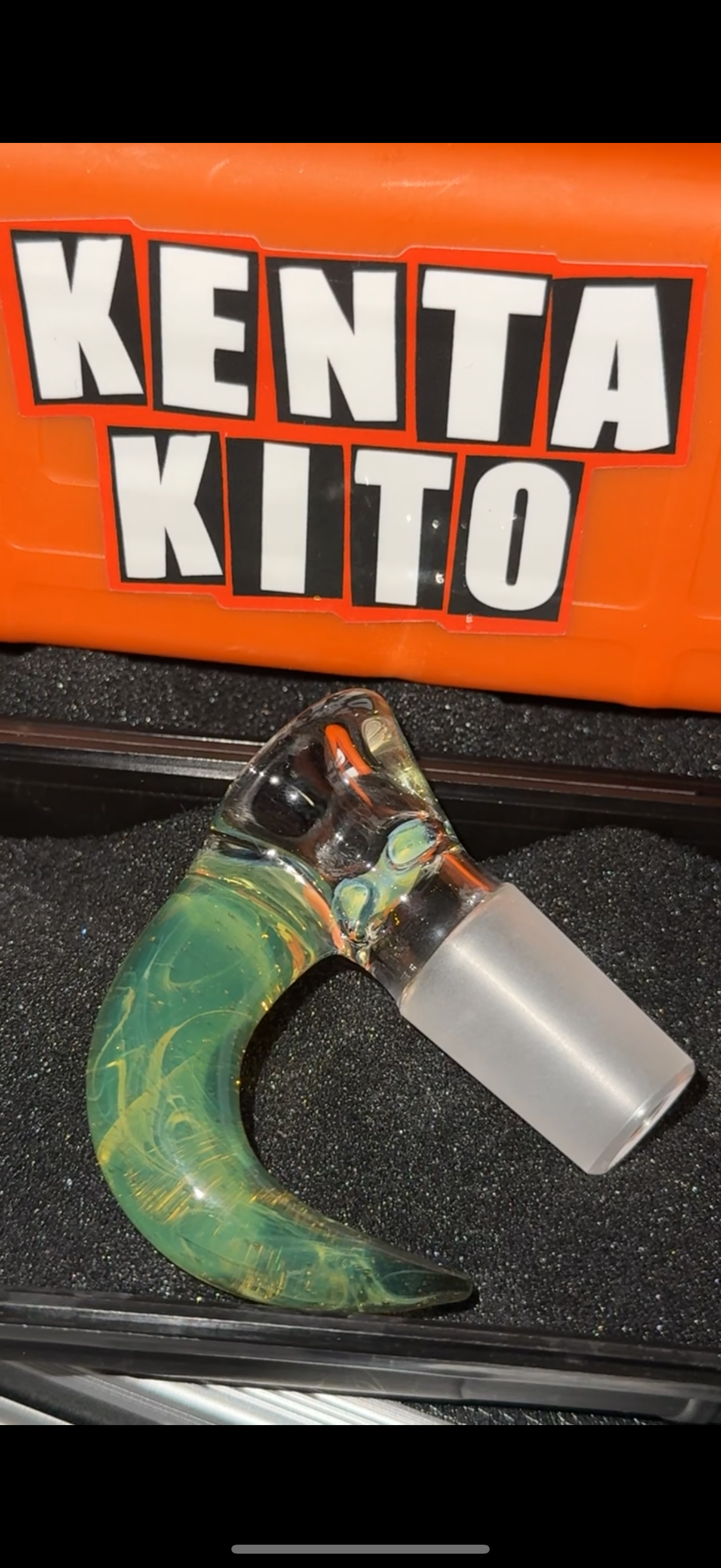 4 hole 18mm bowl by Kenta Kito