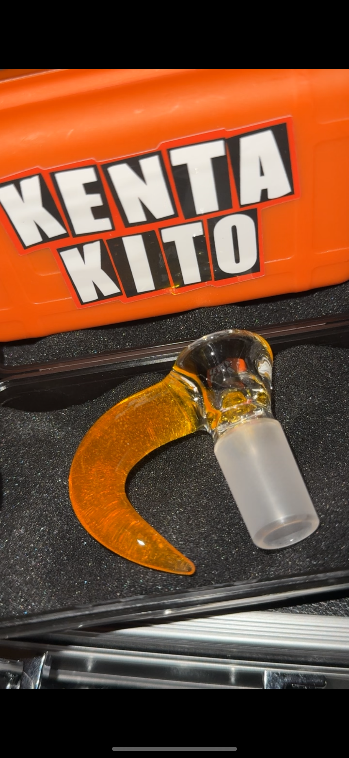 4 hole 18mm bowl by Kenta Kito